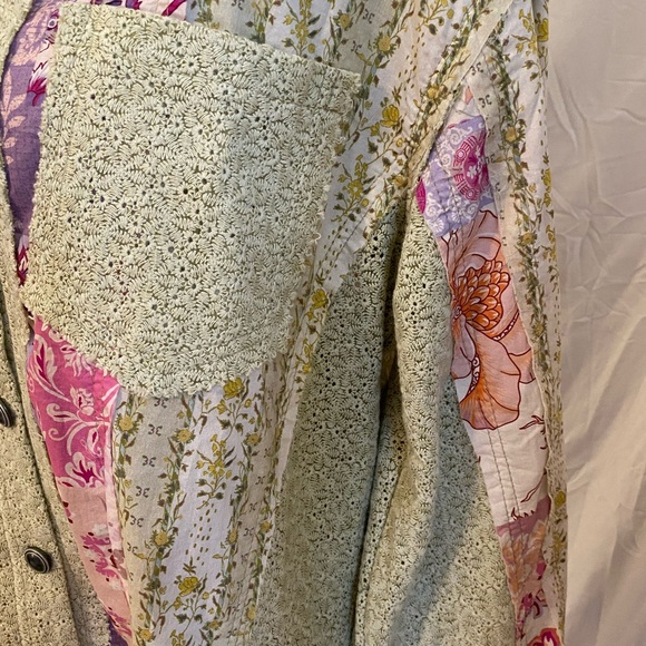 POL Multicolor Patchwork Button-Down Shirt - Picture 10 of 11